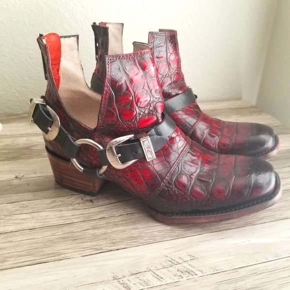Freebird by Steven Shoes - Freebirds Truce Red Croco ankle boots moto buckle harness sz 9
